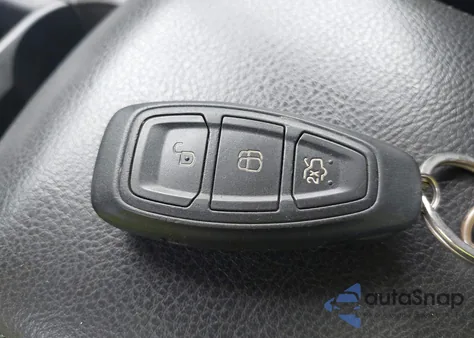 2012 Ford Focus Titanium z USA, uszkodzony, nr VIN 1FAHP3J28CL381248